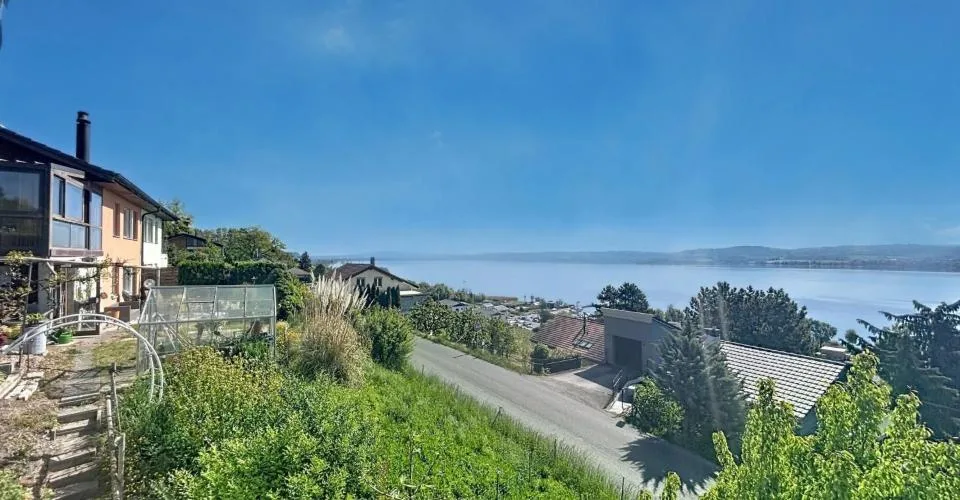 Villa mit atemberaubendem Blick auf den Murtensee – Foto 16 von 24