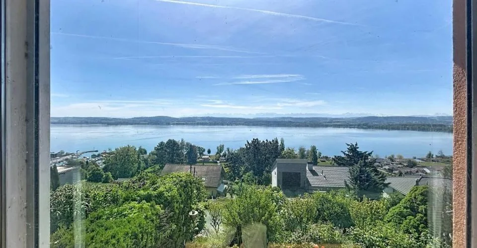 Villa mit atemberaubendem Blick auf den Murtensee – Foto 13 von 24