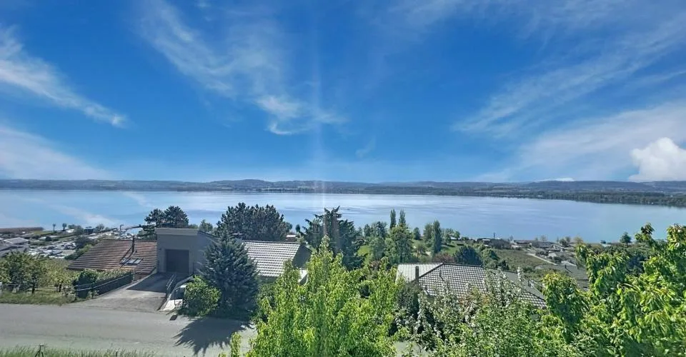 Villa mit atemberaubendem Blick auf den Murtensee – Foto 14 von 24