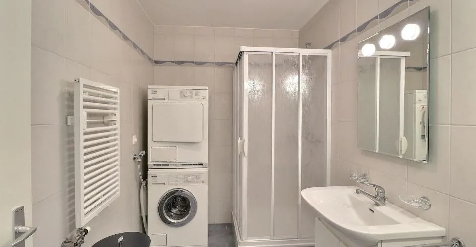 GRAND APPARTEMENT DE 5,5 PIECES AVEC LES COMMODITES D'UNE VILLA ET UNE TRES BELLE VUE PANORAMIQUE – foto 13 di 25