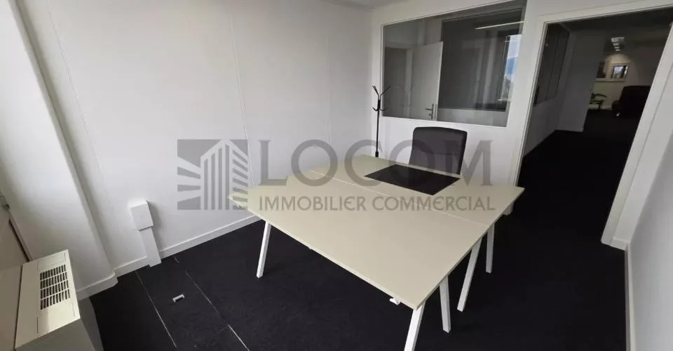 Schreibtisch oder Privatbüro mit Seeblick – Foto 11 von 16