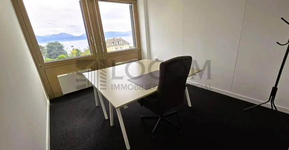 Schreibtisch oder Privatbüro mit Seeblick – Foto 10 von 16