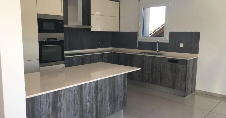 MAGNIFIQUE DUPLEX EN ATTIQUE – Foto 2 von 18