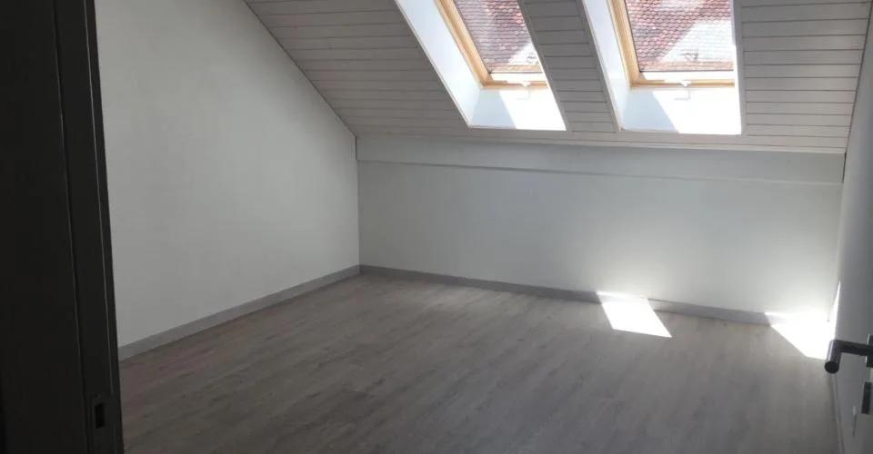 MAGNIFIQUE DUPLEX EN ATTIQUE – Foto 3 von 18