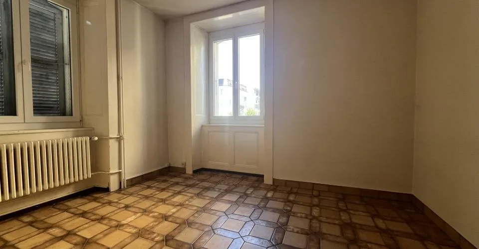 Charmant appartement de 4 pièces au rez-de-chaussée surélevé à La Chaux-de-Fonds – foto 20 di 21