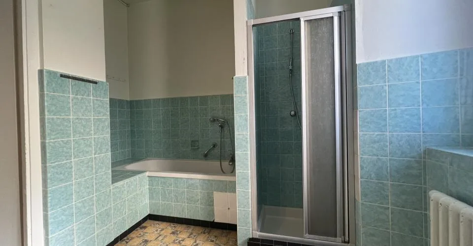 Charmant appartement de 4 pièces au rez-de-chaussée surélevé à La Chaux-de-Fonds – foto 16 di 21