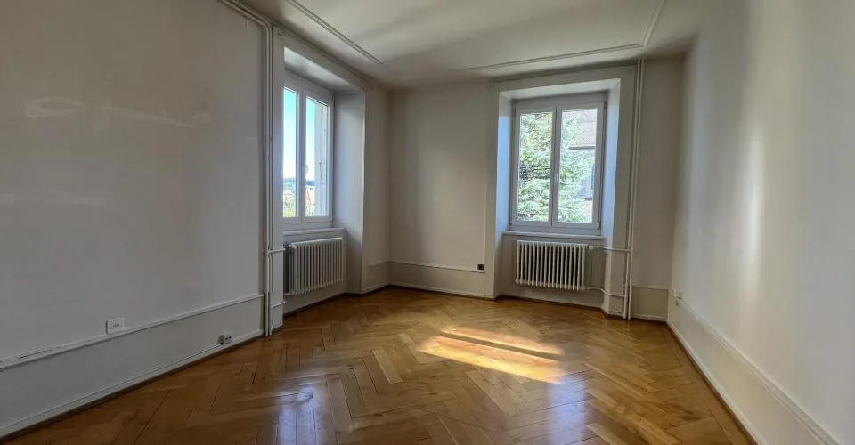 Charmant appartement de 4 pièces au rez-de-chaussée surélevé à La Chaux-de-Fonds – foto 15 di 21