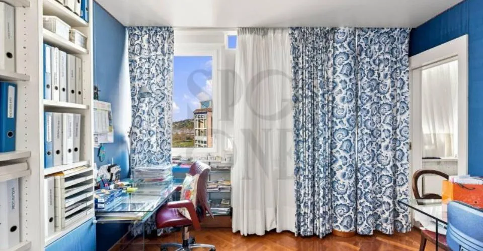 Penthouse en duplex face au lac avec terrasse et vue panoramique – Foto 9 von 12