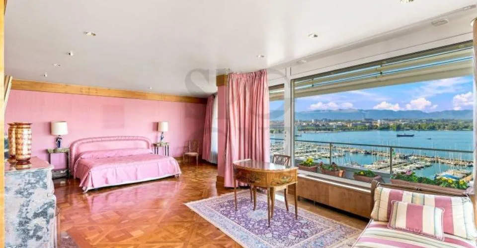 Penthouse en duplex face au lac avec terrasse et vue panoramique – Foto 7 von 12