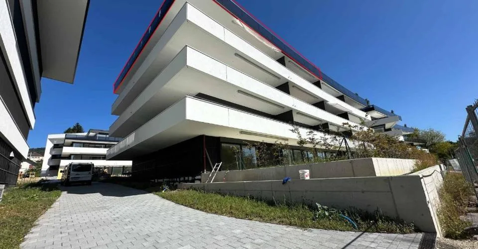 UNIQUE! Attique de 5.5 pièces de 180m2 bénéficiant d'un rooftop terrasse de 168m2 avec vue panoramique sur le lac et les Alpes – foto 11 di 27
