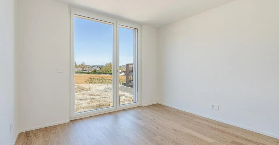 4,5 pièces neuf avec un généreux balcon – Foto 5 von 18