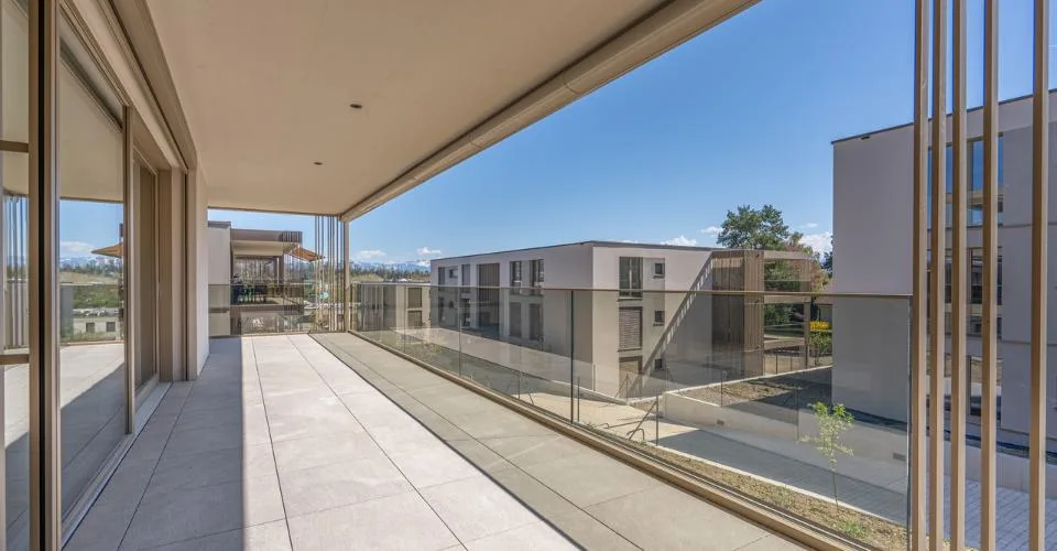 4,5 pièces neuf avec un généreux balcon – Foto 9 von 18