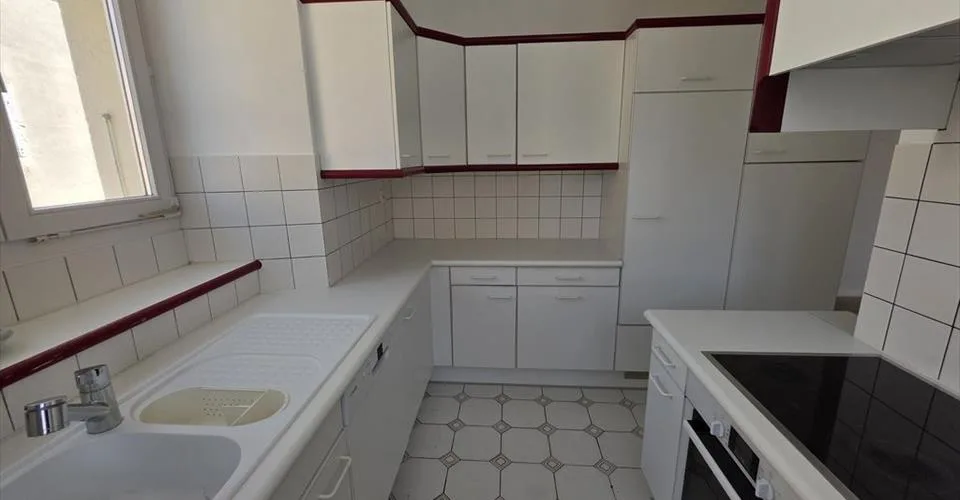 SPACIEUX 4 PIECES DE 110 M2 – Foto 2 von 14