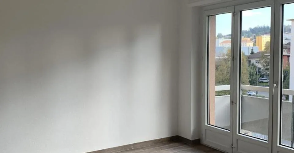 Bel appartement rénové de 2.5 pièces – Foto 4 von 24