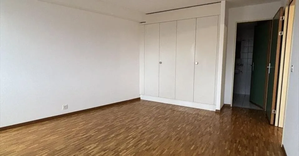 Bel appartement idéalement situé près des Nations et de la gare – Foto 12 von 16