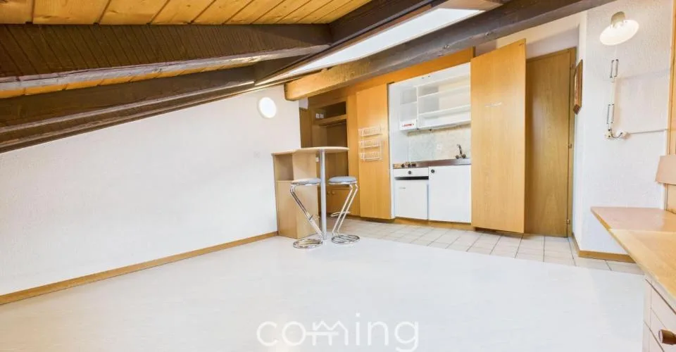 Studio à Tourtemagne – compact, bien desservi par le train et situation centrale – photo 2 sur 16