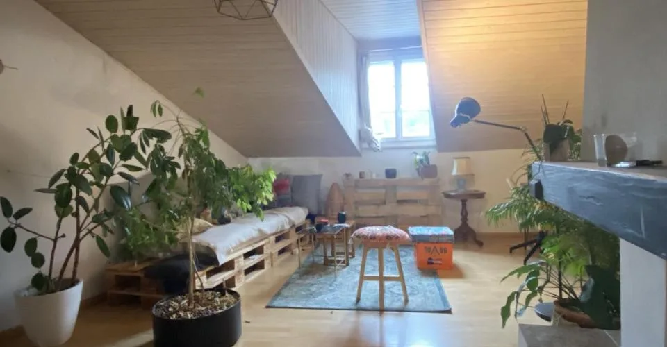 Appartement de 3.5 pièces au 4ème étage ! – Foto 2 von 16
