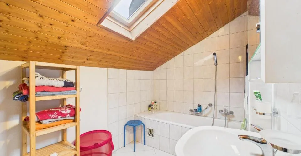 Geräumiges und helles Reihenhaus mit 5 Räumen in Novaggio – Foto 31 von 35