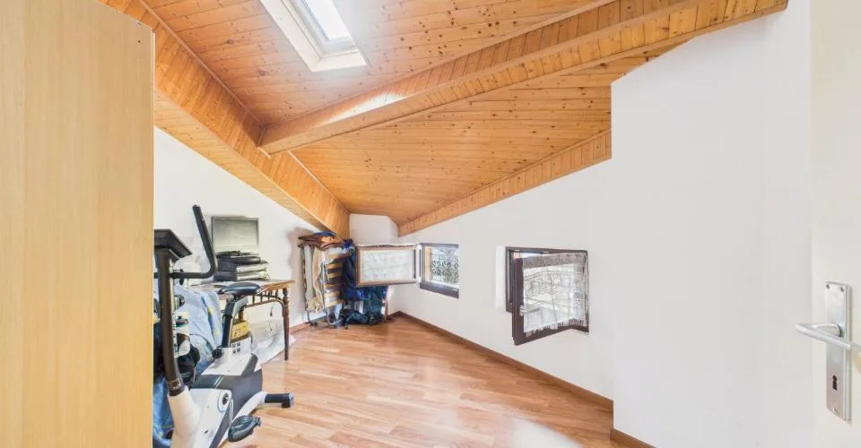 Geräumiges und helles Reihenhaus mit 5 Räumen in Novaggio – Foto 27 von 35