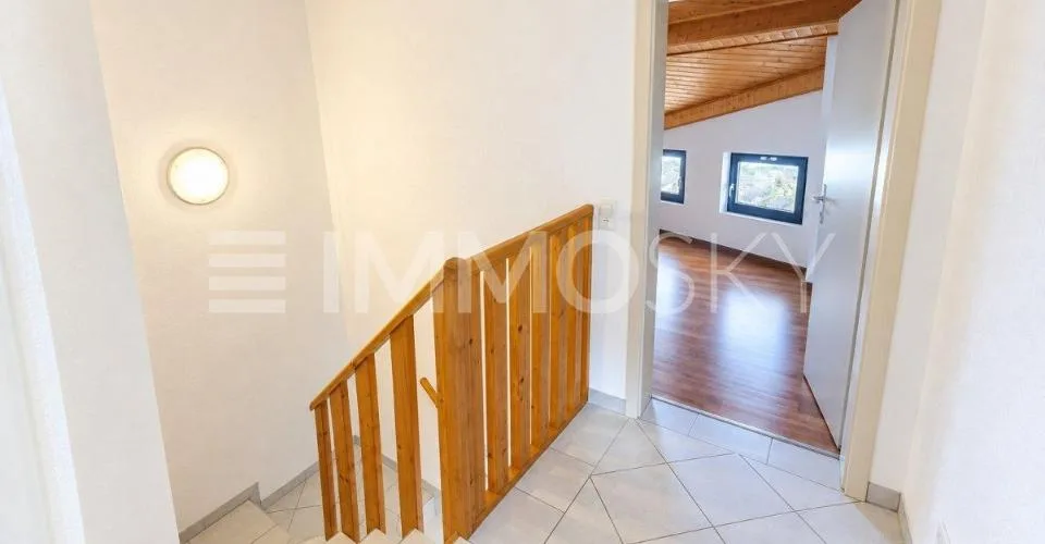 Interesting real estate opportunity on multiple levels – photo 4 of 29