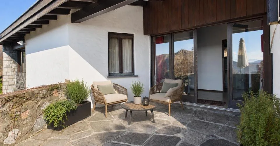 Arogno: caratteristica casa con vista lago, giardino e grande potenziale – foto 27 di 38