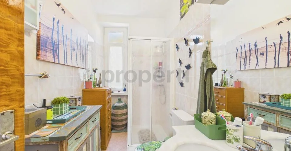 Elegantes Villenhaus mit 8.5 Zimmern, hochwertiger Ausstattung und großem Autoabstellplatz, Monteceneri – Foto 20 von 27