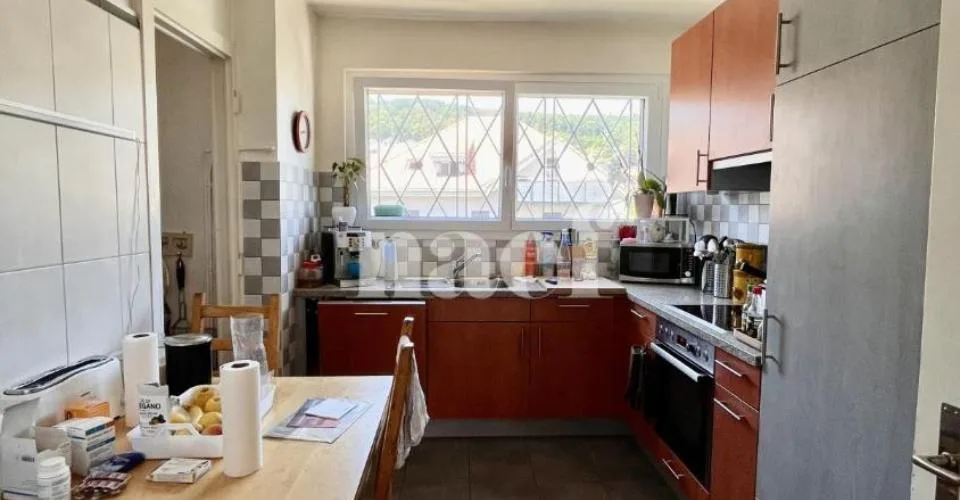 Große 4.5-Zimmer-Wohnung in idealer Lage – Foto 8 von 18