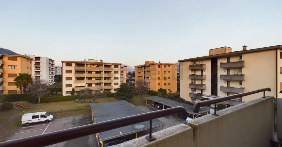 Grand et lumineux appartement rénové de 4,5 pièces à Caslano – photo 23 sur 24