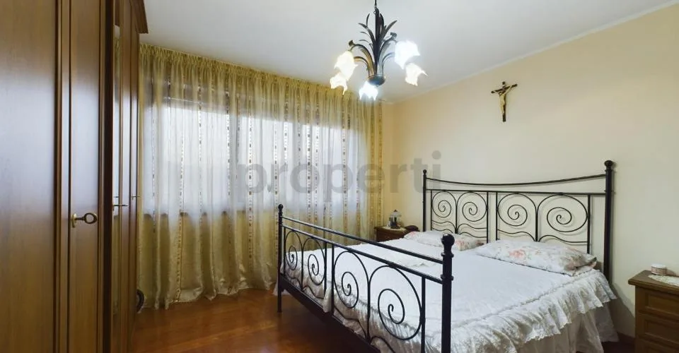 Grand et lumineux appartement rénové de 4,5 pièces à Caslano – photo 17 sur 24