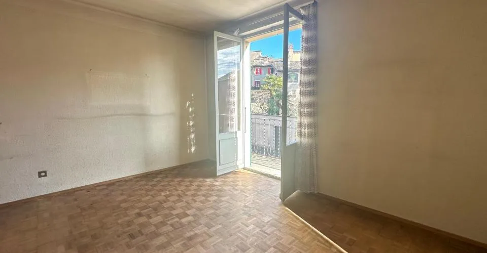 Schönes Einfamilienhaus mit 7,5 Zimmern und Garten in Cureglia – Foto 9 von 28