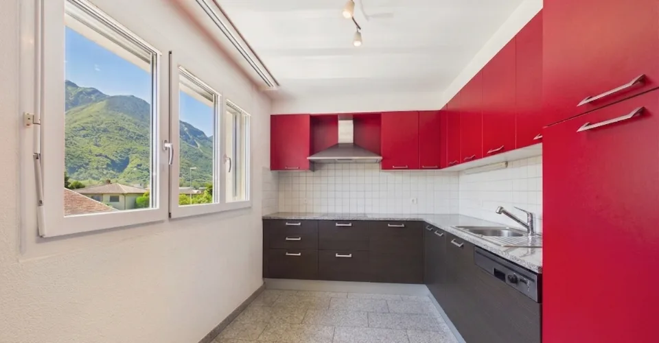 Großzügige 4.5-Zimmer-Wohnung im Herzen von Castione - Strategische Lage und optimale Ausrichtung – Foto 21 von 28