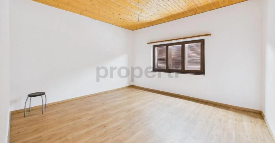 Zweifamilienhaus mit Panoramablick in Wohngebiet von Cugnasco – Foto 28 von 31