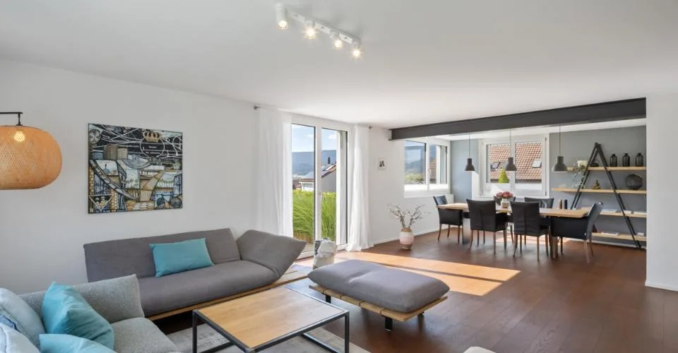 Dänikon: spacious single-family house with garden, pool, and sauna – photo 7 of 10