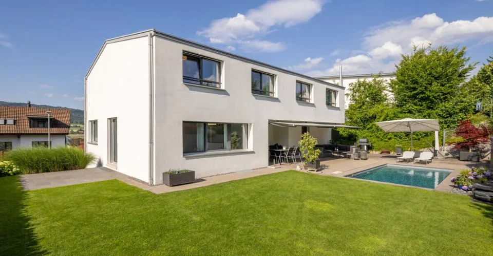 Dänikon: spacious single-family house with garden, pool, and sauna – photo 6 of 10