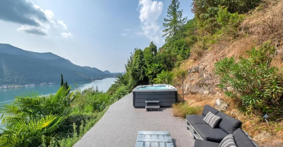 Villa di charme a Morcote con giardino e vista lago mozzafiato – foto 25 di 27