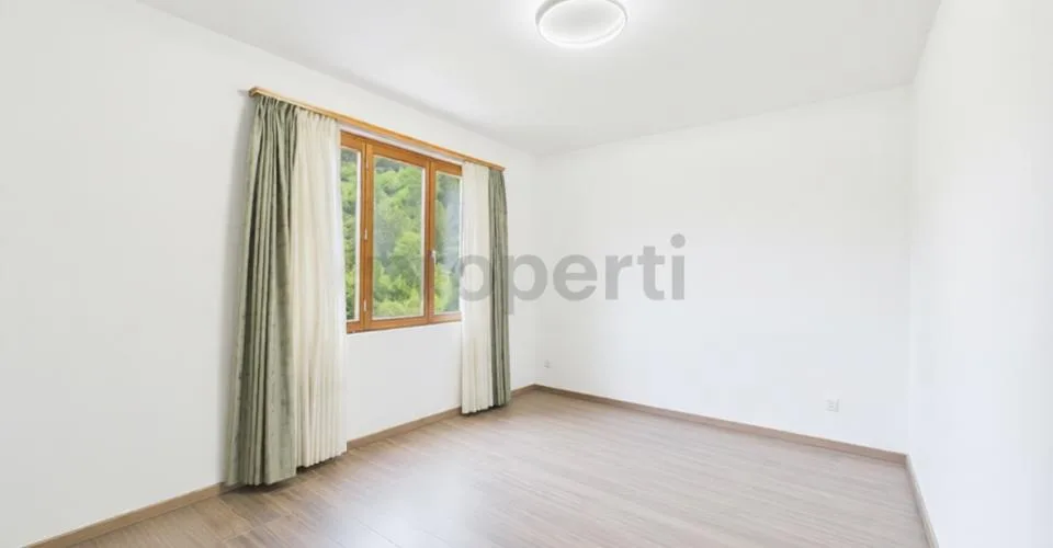 Einfamilien-/Zweifamilienhaus mit Blick auf den Piumogna-Wasserfall – Foto 21 von 31