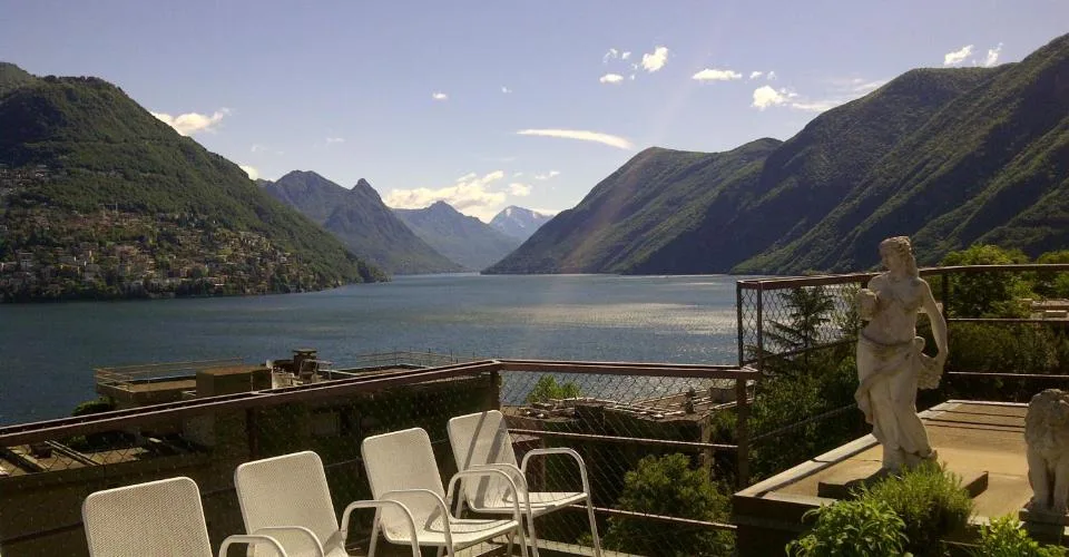 Renovated apartment with lake view in Paradiso – photo 13 of 24