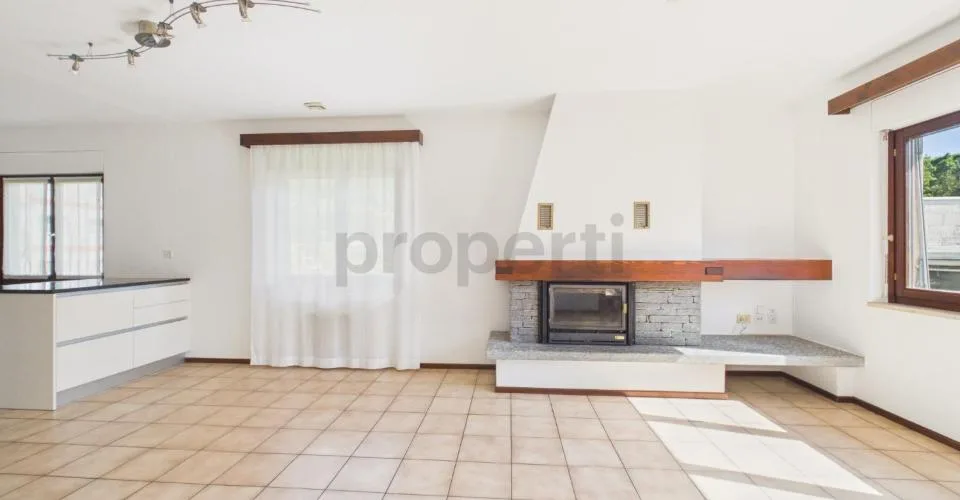 Wohnung mit 4,5 Zimmern und Garage in Doppelhaushälfte – Foto 23 von 34