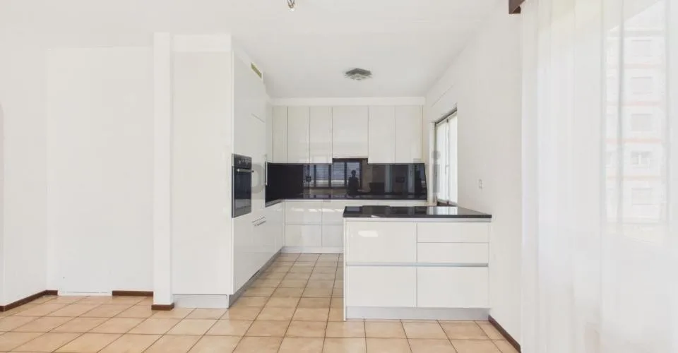 Wohnung mit 4,5 Zimmern und Garage in Doppelhaushälfte – Foto 24 von 34