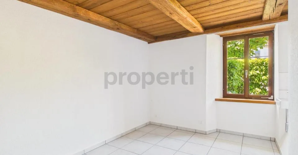 Maison de ferme historique avec deux unités de résidence et un potentiel polyvalent à Vogelsang (Lengnau AG) – photo 15 sur 22