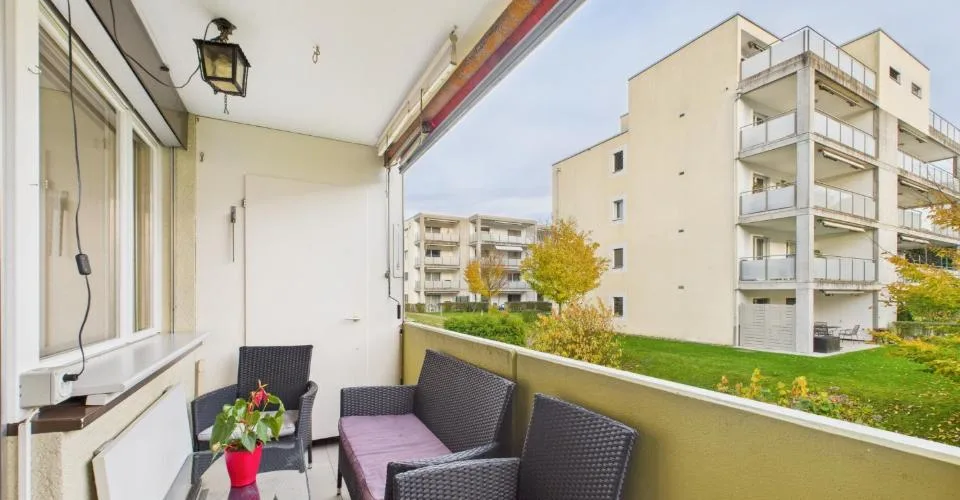 Appartement charmant avec une vue magnifique à Bazenheid – photo 17 sur 18