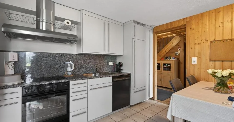 Bellissimo chalet con vista libera e studio preliminare per 2 case a terrazza con 4 appartamenti – foto 10 di 29