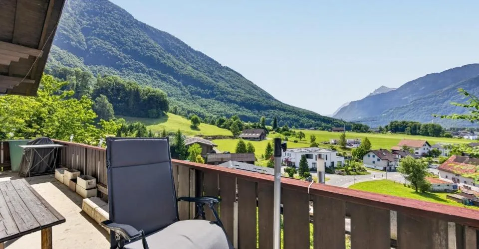 Bellissimo chalet con vista libera e studio preliminare per 2 case a terrazza con 4 appartamenti – foto 18 di 29