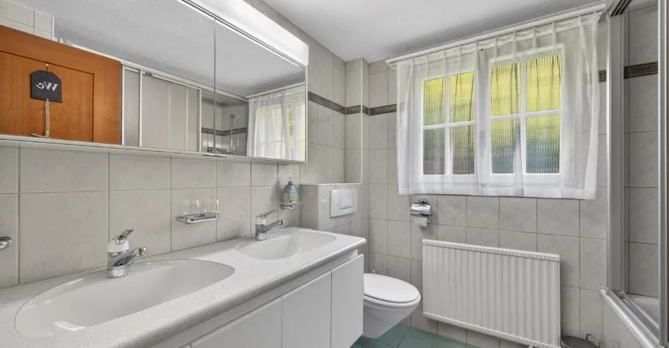 Bellissimo chalet con vista libera e studio preliminare per 2 case a terrazza con 4 appartamenti – foto 20 di 29