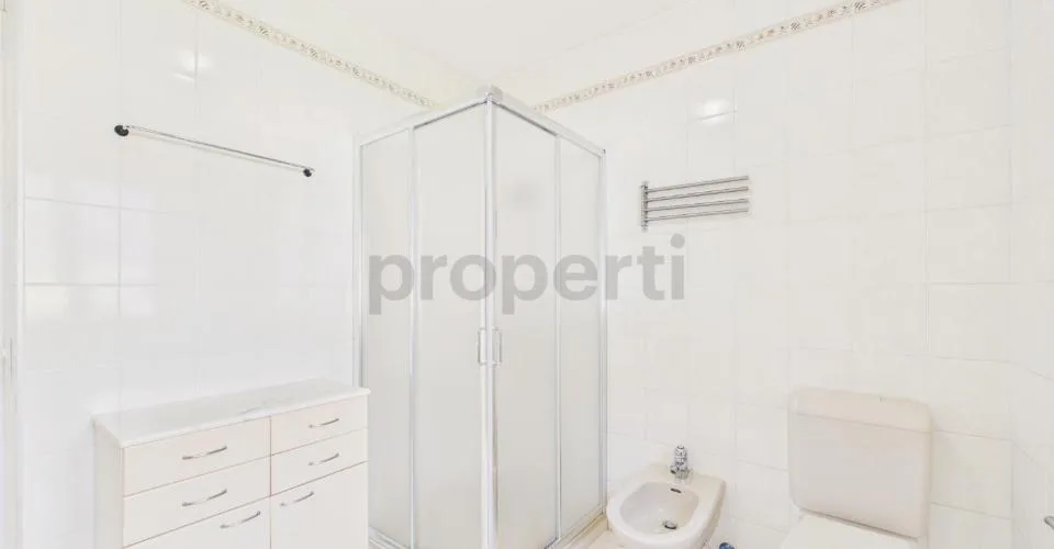 Elegantes Einfamilienhaus mit 4,5 Zimmern und Bergblick in Pollegio – Foto 22 von 25