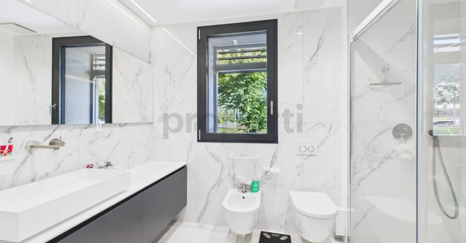 Maison moderne avec jardin, spa privé et technologie avancée à Locarno – photo 22 sur 26