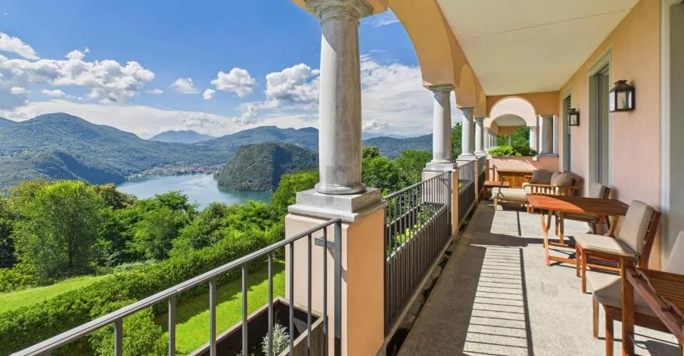 Proprietà di lusso con vista sul lago e servizi esclusivi in resort 5 stelle – foto 17 di 26