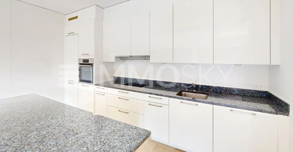 Canobbio - Raffinato 4.5 Locali con Grandi Spazi e Comfort Esclusivi – foto 13 di 16