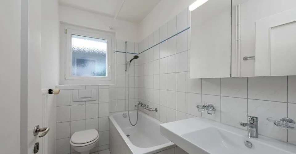 Idyllische Wohnung mit grossem Gartensitzplatz – photo 14 sur 18