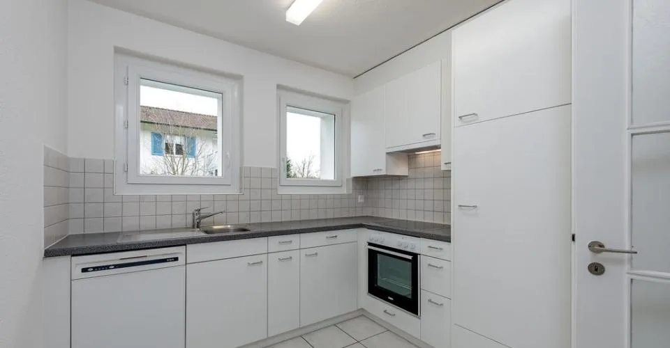 Idyllische Wohnung mit grossem Gartensitzplatz – photo 11 sur 18